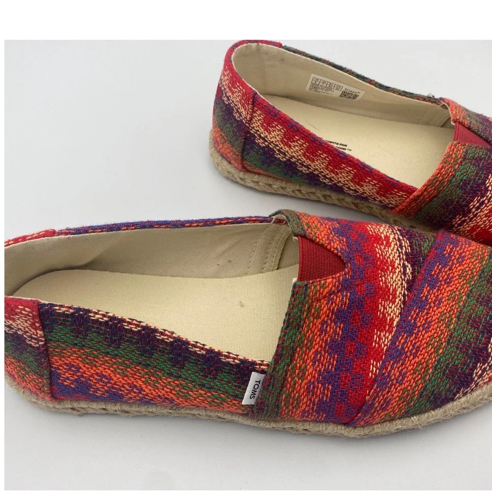 TOMS Womens Classic Slip On Espadrille Shoes Size 6M Red‎ Multi Color Pattern